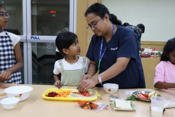 Cooku with kids A fun-filled Nutritional Week Celebration at GKNM Hospital