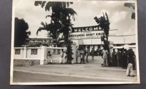 1954