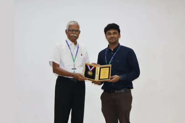 Dr. Hari Haran K., DrNB Cardiothoracic Surgery (CTS) Trainee – 4th Year, secured the Third Prize for Oral Paper Presentation at the 5th Annual Conference of the Society of Coronary Surgeons (SCS), held in Ahmedabad. He was felicitated during the Clinical Society Meeting held on 08.08.2026 at GKD Auditorium, GKNM Hospital, in recognition of this academic achievement.